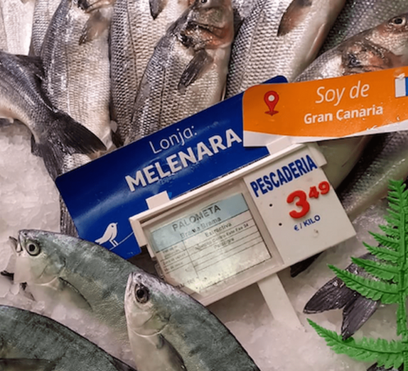 La Cofradía de Pescadores de Melenara es uno de los proveedores locales de Alcampo / TA